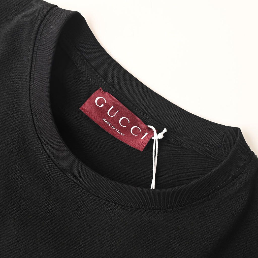New brand new Gucci T-shirt