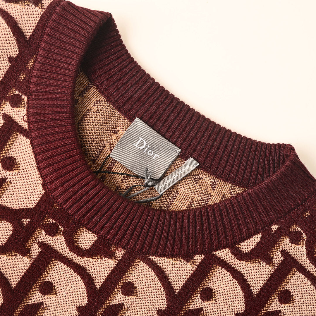 Dior Oblique All-Over Jacquard Knit Crew-Neck Sweater in Bordeaux & Blush